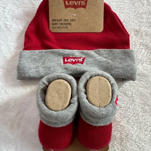 Levi's Red and Gray Infant Hat and Bootie Set - Picture 1 of 5